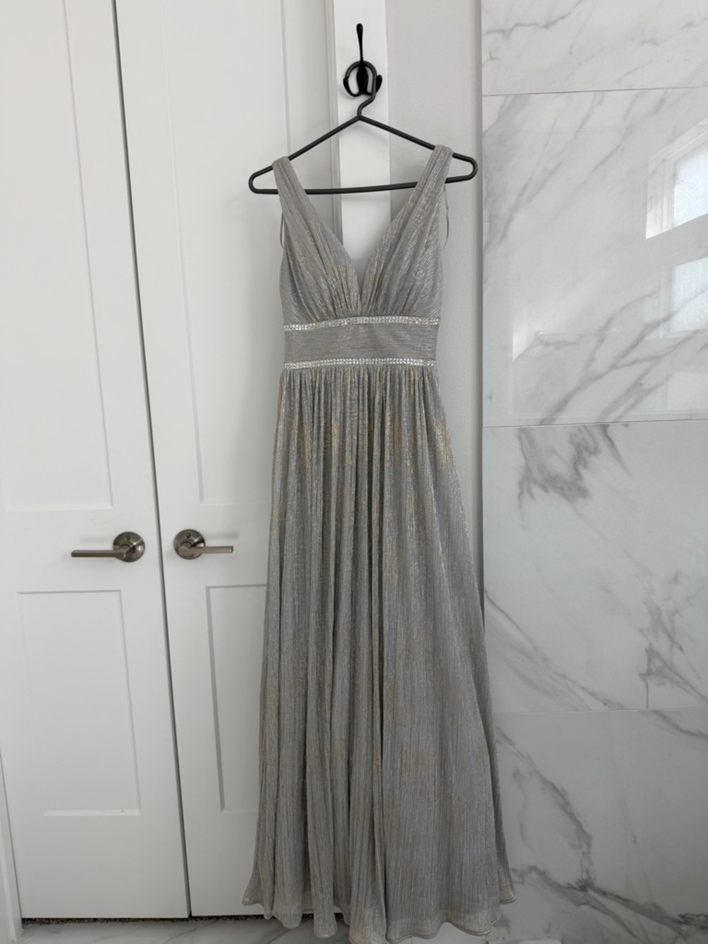 Stunning Morgan & Co Metallic Silver Shimmer V-Neck Evening Gown